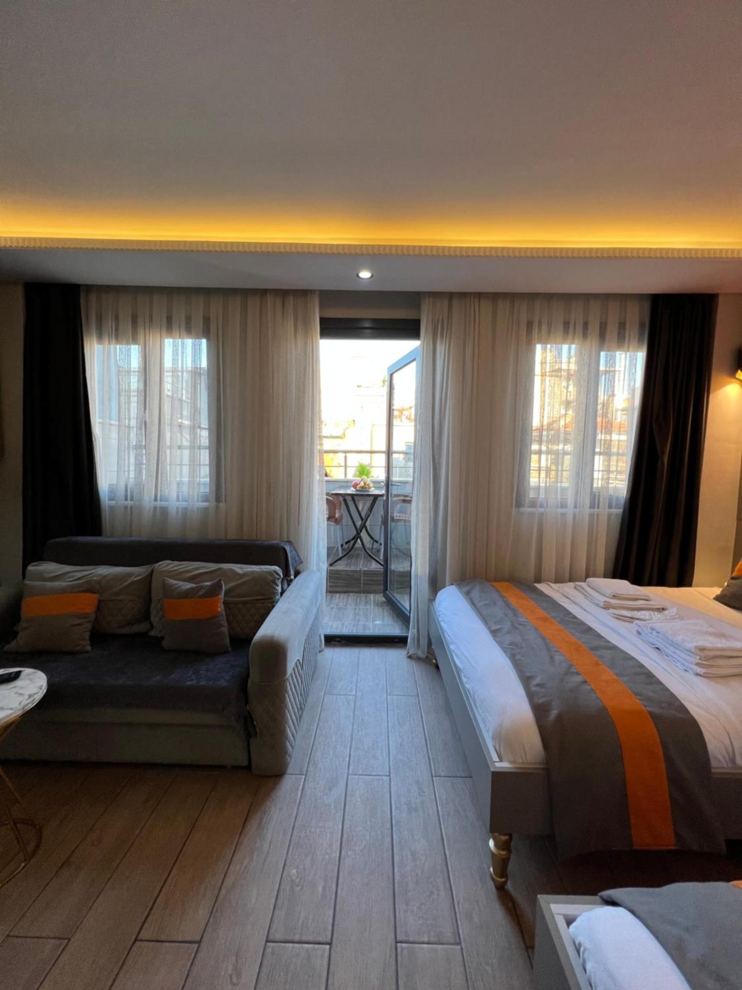 Taksim Larissa Hotel Suites Istanbul Exteriör bild