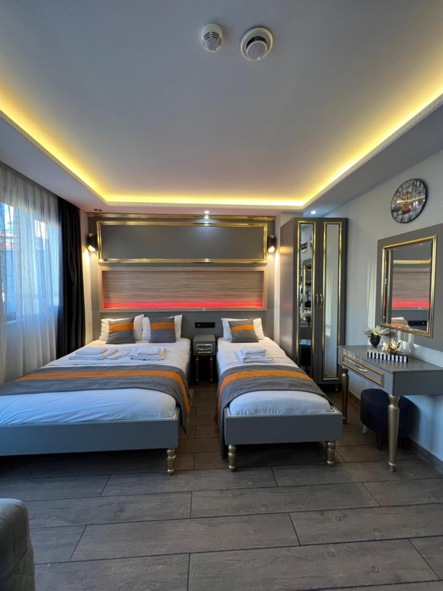 Taksim Larissa Hotel Suites Istanbul Exteriör bild