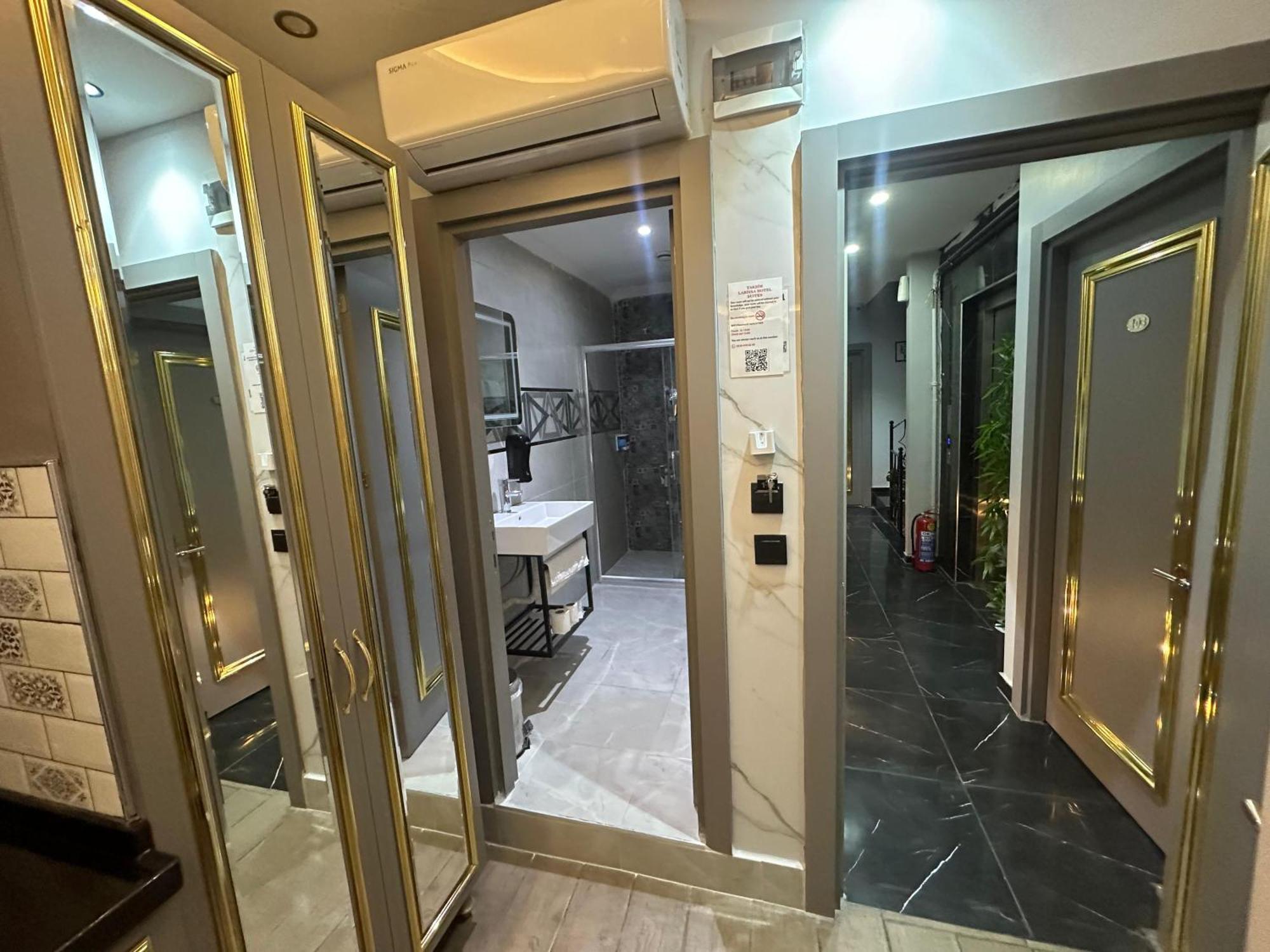 Taksim Larissa Hotel Suites Istanbul Exteriör bild