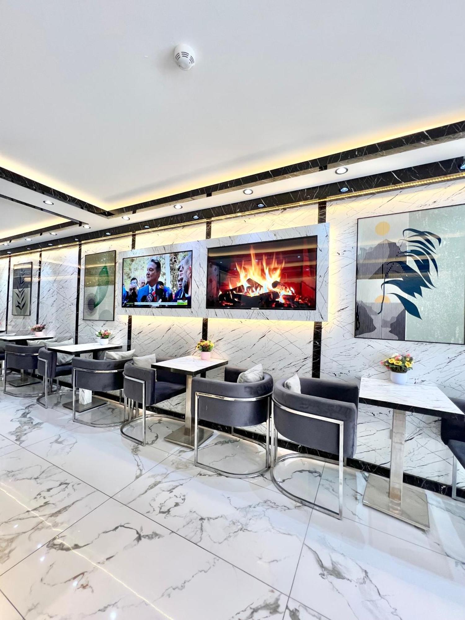 Taksim Larissa Hotel Suites Istanbul Exteriör bild