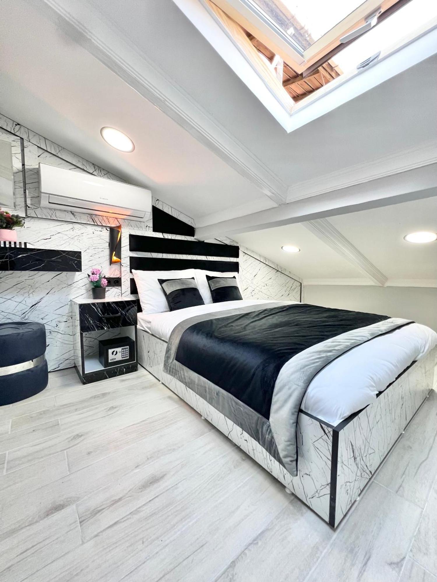 Taksim Larissa Hotel Suites Istanbul Exteriör bild
