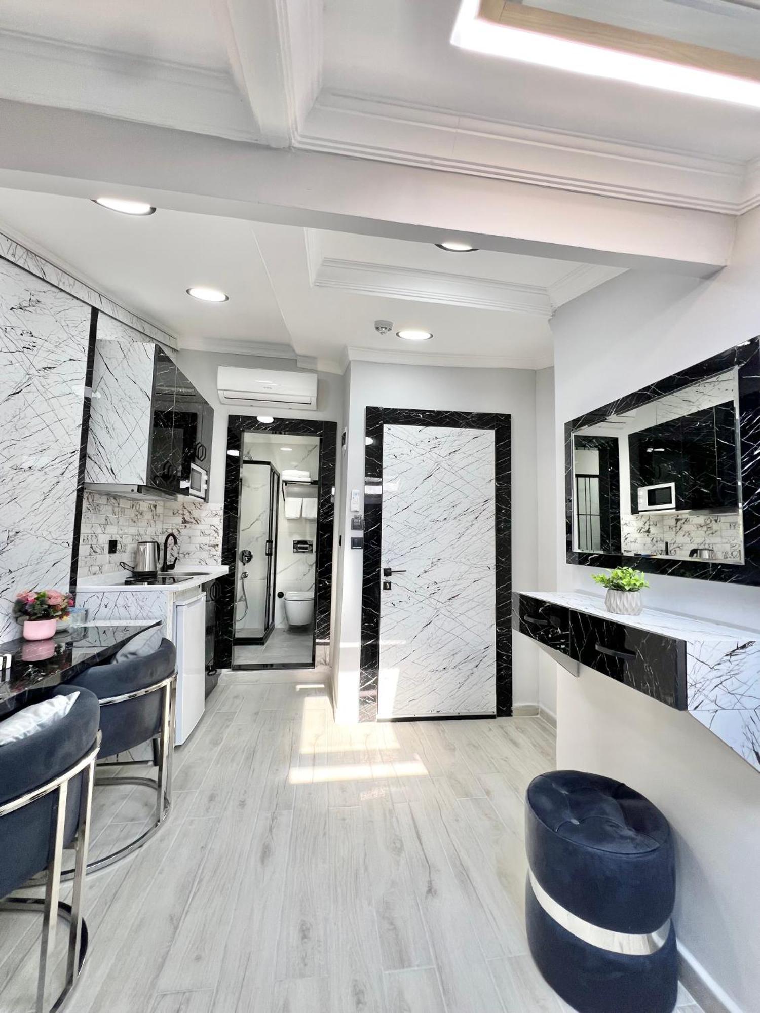 Taksim Larissa Hotel Suites Istanbul Exteriör bild