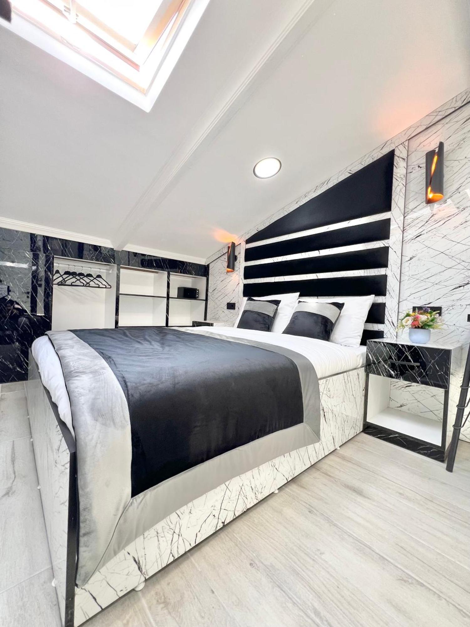 Taksim Larissa Hotel Suites Istanbul Exteriör bild